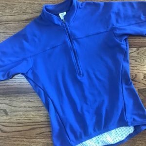- 🏞 PATAGONIA Active Biking Short Sleeve Top